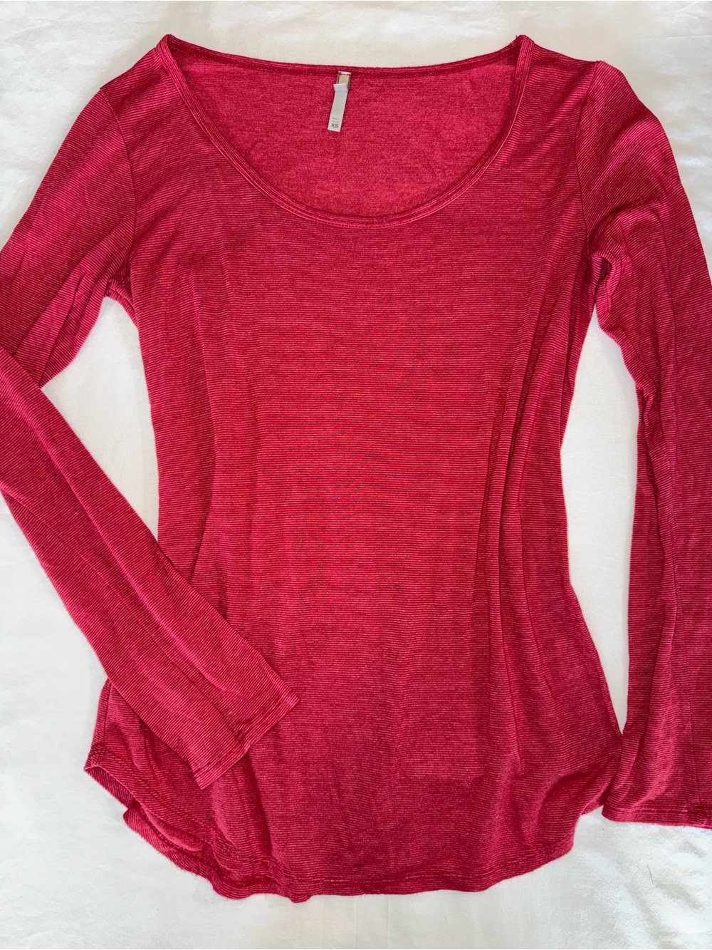BKE Women's Scoop Neck Long Sleeve Top - Red XS